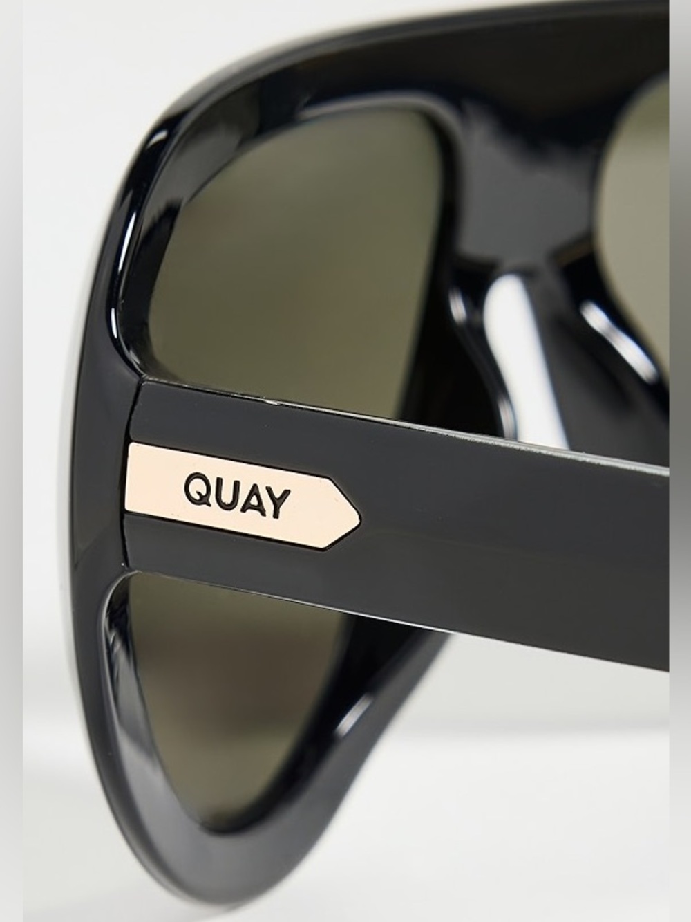 QUAY Set List Aviator Sunglasses In Black New with Case Cat 3 - Picture 5 of 6